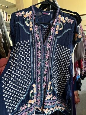 Johnny Was Navy Embroidered Floral Split-Neck Tunic